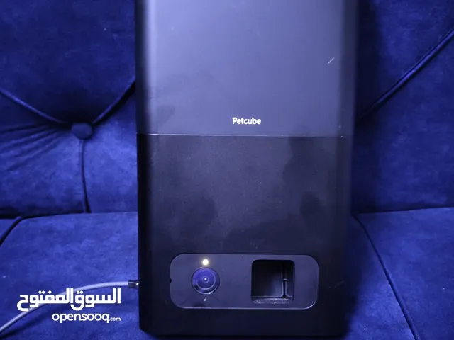 جهاز تدريب للكلاب و اطعامها و مراقبتها