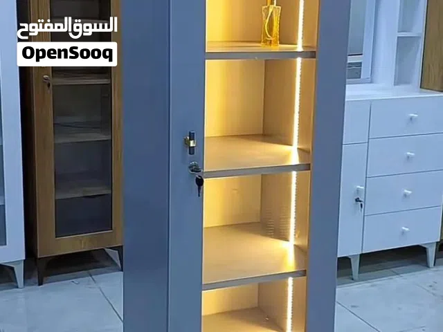 لوكر عطور لد انارة عرض 45 عمق 30 ارتفاع 180 السعر 125
