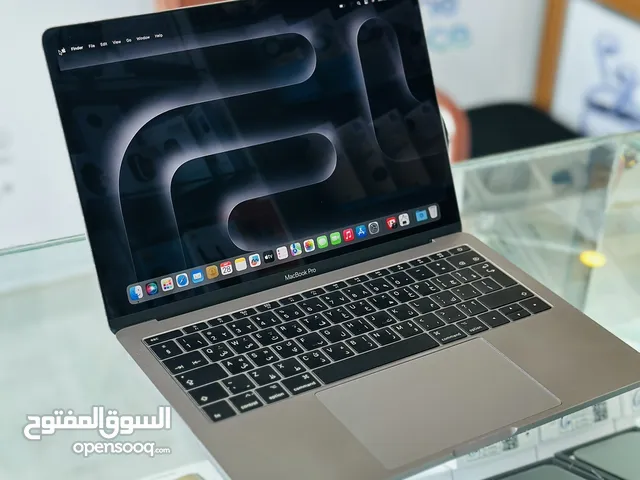 Apple MacBook Pro 13-inch,2017 256/8gb clean excellent condition intel lris plus Graphics 640