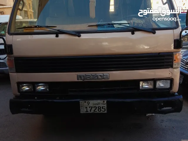 Box Mazda 1991 in Hawally