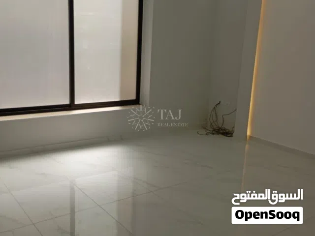 مكتب تجاري فاخر للإيجار في عبدون