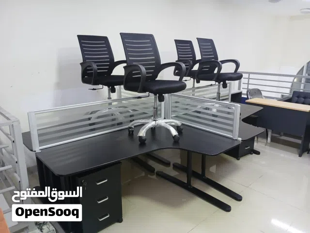 Office desk and chairs for Selling