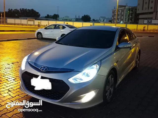 Hyundai sonata YF hybrid 2012