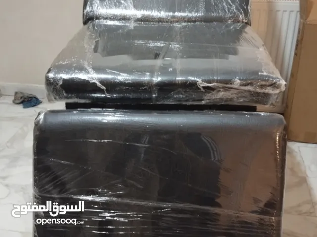 سرير مساج وحجامة وتجميل ثابت متعدد الحركات 2025
