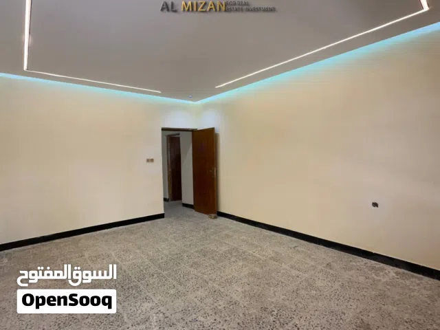 400 m2 More than 6 bedrooms Townhouse for Rent in Basra Mnawi Basha