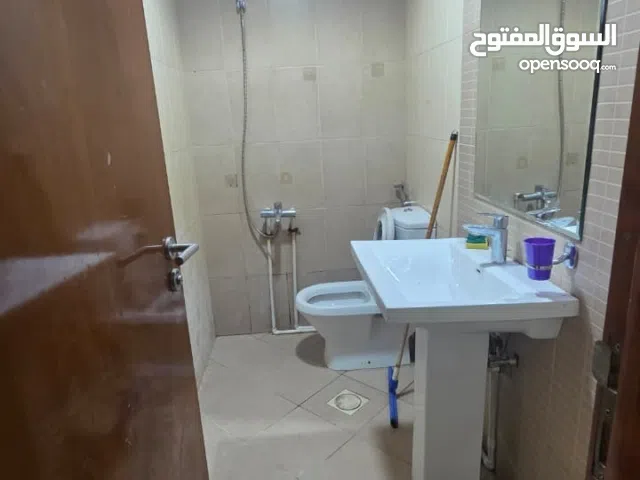 للبيع شقة مميزة في أبراج عجمان وان، أحد أفضل وأشهر المجمعات السكنية في إمارة عجمان