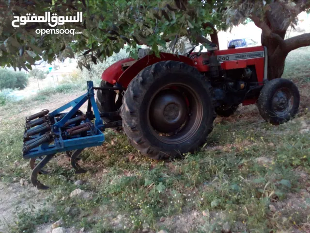 1992 Tractor Agriculture Equipments in Salt