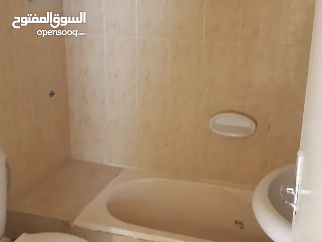 130 m2 2 Bedrooms Apartments for Rent in Sharjah Al Qasemiya