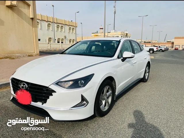 Hyundai Sonata Standard in Mubarak Al-Kabeer