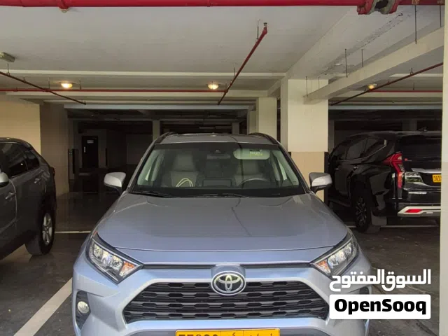 2020 Toyota RAV 4 XLE