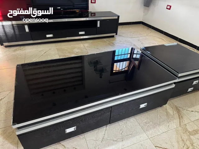 طاولة تلفزيون و 2 طاولات لوح جودة ممتازة ومرش