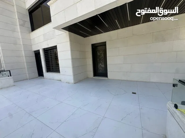 235 m2 4 Bedrooms Apartments for Sale in Amman Khalda
