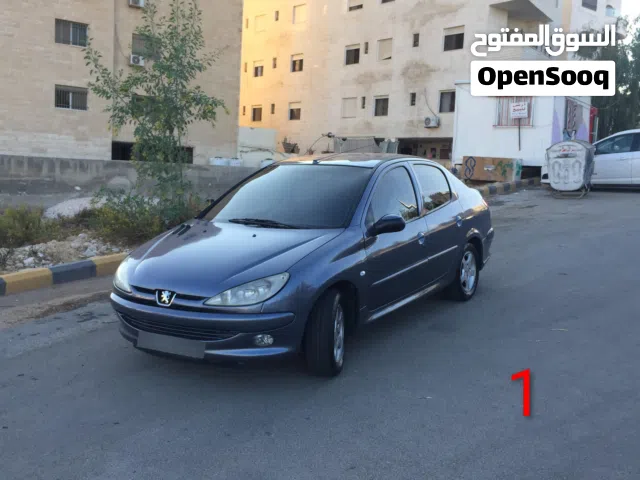 2010 بيجو 206 Standard