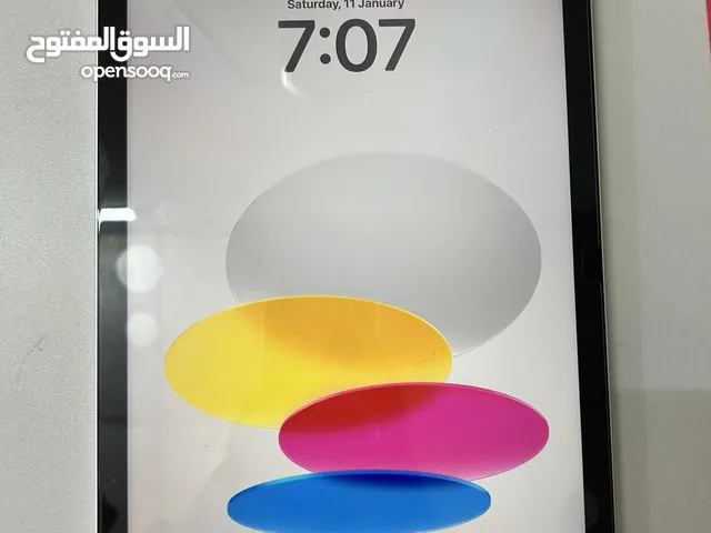 ايباد 10 64 غيغا نضيف جدا جدا استعمال يومين فقطط مساحة 64 غيغا مع كامل الملحقات شاحنة و كارتون