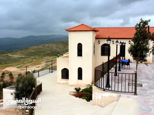 5 Bedrooms Farms for Sale in Zarqa Sarout