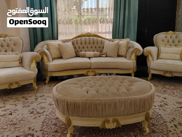 طقم قنفات كلاسيكي ملكي للبيع نظيف جداً