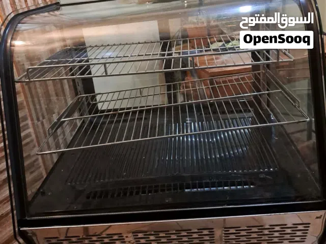 ثلاجة عرض حلويات ساندويشات عصائر للبيع