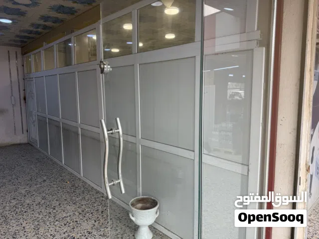 قاطع   PVC مع باب