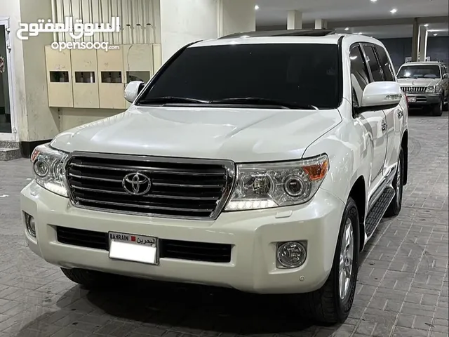 Toyota Land Cruiser GXR in Southern Governorate