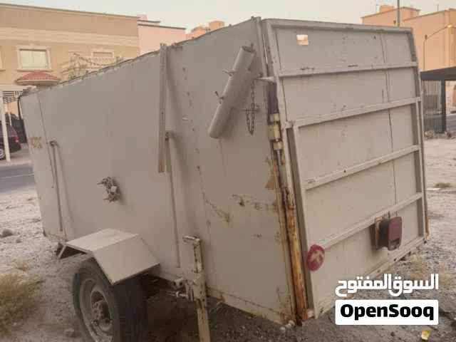 عربات سحب للحلال والبر