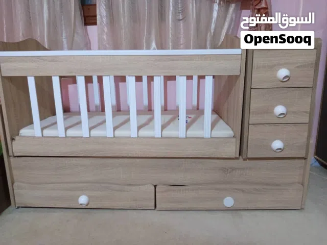 سرير اطفال