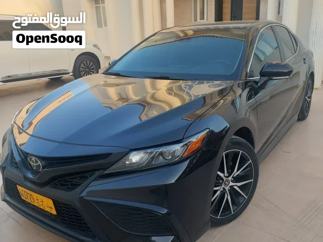 2022 تويوتا كامري SE