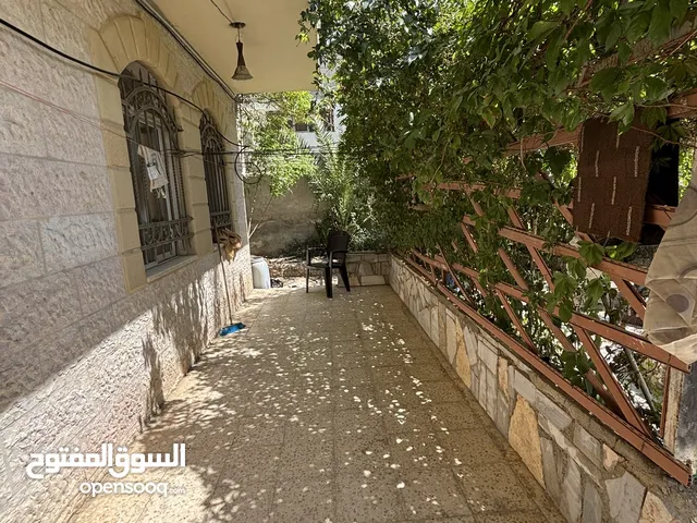 بيت عائله كبير للاجار الشهري