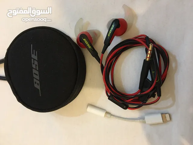 سماعات BOSE اصلي واحده كرت صوت والثانيه عاديه