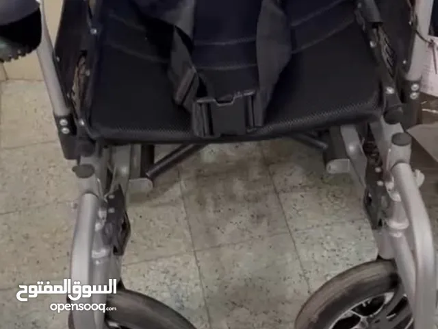 كرسي كهربائي متحرك للاحتياجات الخاصة