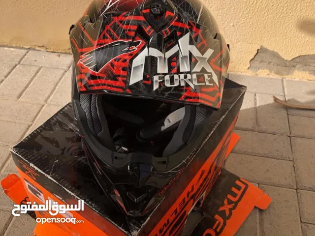 خوذة مكس فورس جديدة للبيع على 300 درهم