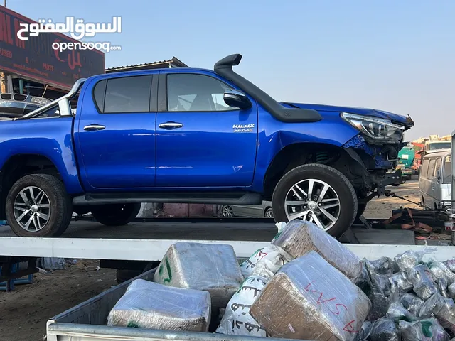 TOYOTA HILUX used parts