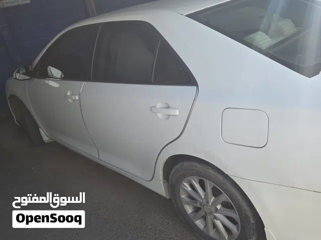 للبيع تويوتا كامري موديل 2013 للبيع بحاله ممتاذة