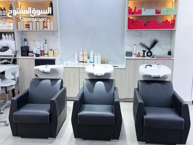 صالون نسائي للبيع في صباح السالم ق 1