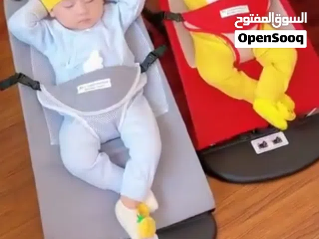كرسي هزاز للطفل مناسب للأطفال حتى عمر سنتين 2 سنة