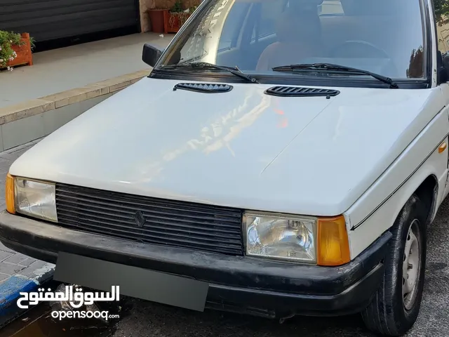 رينو 9 1983