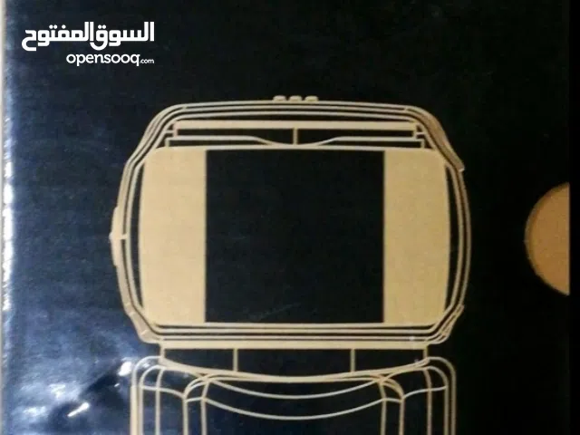 فلاش لايت، حامل كاميرا، فلاتر،وأخرى، ،،، كله جديد لم يستخدم نهائيا.