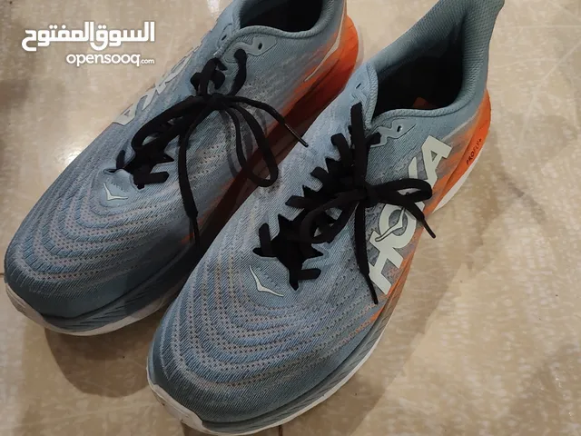 جواتي رياضيه اصليه مستعمله مقاس 46