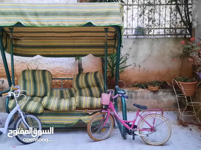 مرجيحة وبسكليتات امريكي اثنين للبيع