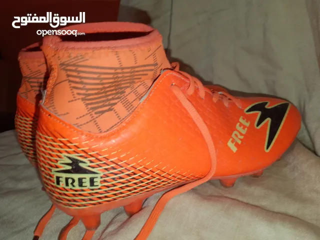 36 Sport Shoes in Agadir