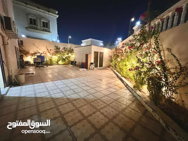 للايجار غرفه وصاله داخل ابو ظبى منطقه ال نهيان 400شهرى