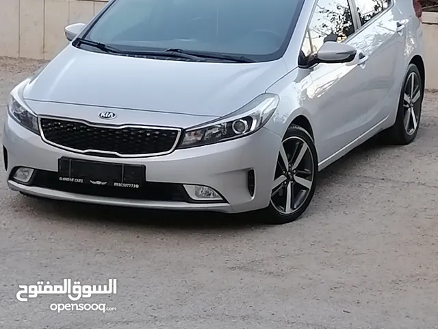 كيا K3 /ماتور 1600 / فحص نخب /اتوماتيك / سولار / اقتصاديه جدا غنيه عن التعريف