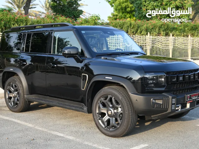 EMI 2,140AED - 7 SEATER - JETOUR T2 LUXURY PLUS - BLACK EDITION