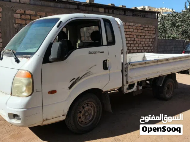 كيا بونقو 2006