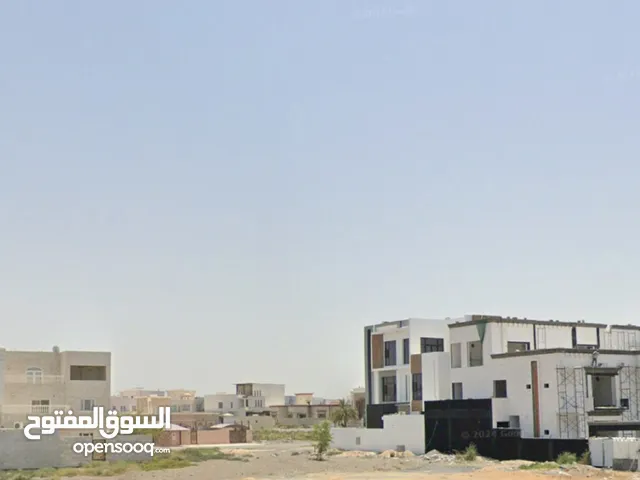 فرصة سكنية مساحة 600 متر خط اول شاطئ السيب سور ال ال الحديد مطلة على البحر مباشره وبسعر لن يتكرر !!