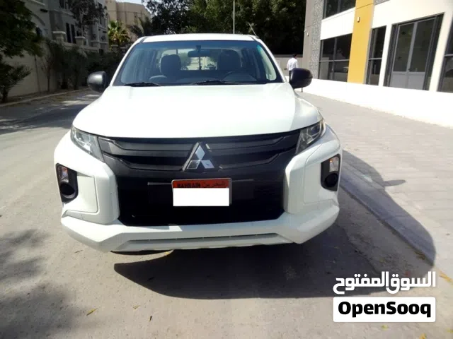 Mitsubishi L200 White 2.4 L 2020 Double Cabin Manual Gear Well Mainatained Urgent Sale