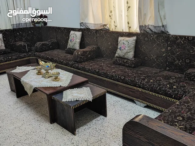 غرف جلوس فاخرة وشبه جديد