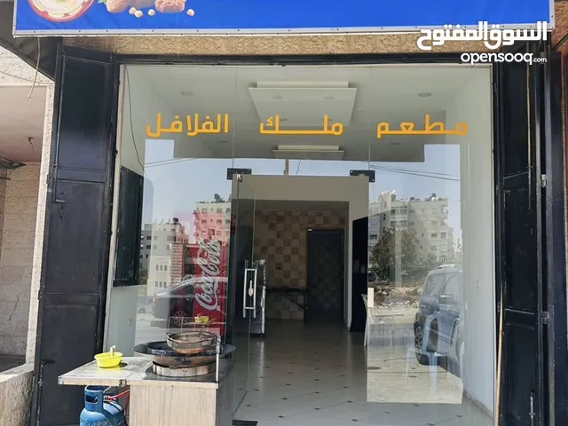 محل للإيجار في ام الشرايط