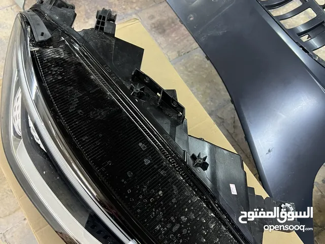 ضو سيارة id4 بيور بلص ضو يمين الصنف كروز
