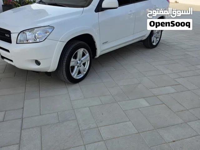 تويوتا راف فور وارد امريكي 6 سلندر