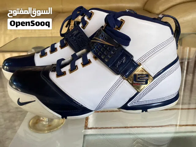 Nike LeBron 5 White Navy Metallic Gold للبيع